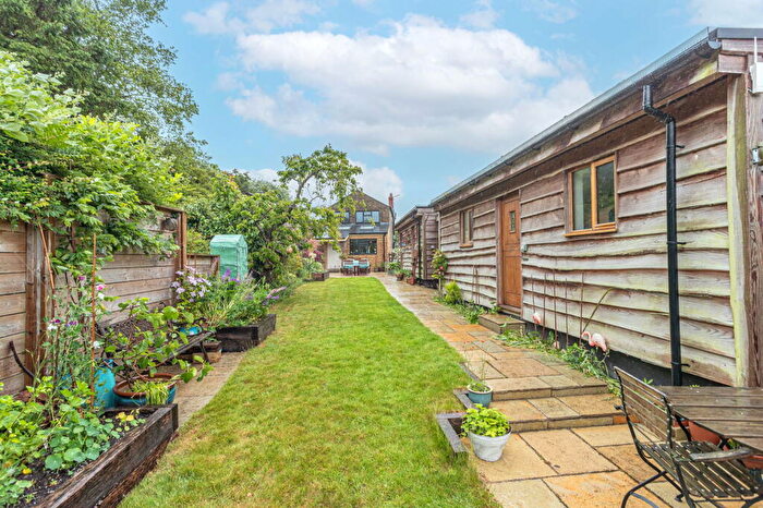 4 Bedroom Cottage For Sale In Hawkesbury Upton, GL9