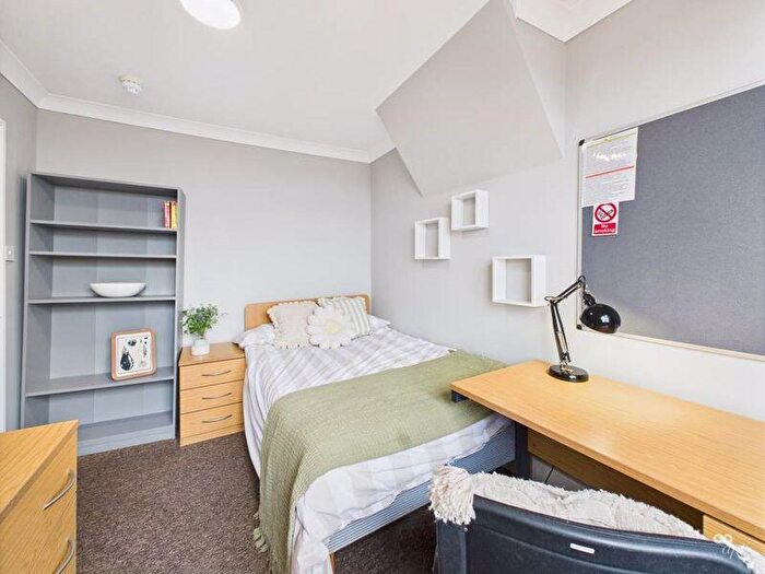 5 Bedroom Terraced House To Rent In Queens Park Road, Brighton, BN2