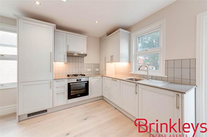 3 Bedroom Maisonette To Rent In Kingston Road, Raynes Park, London, SW20