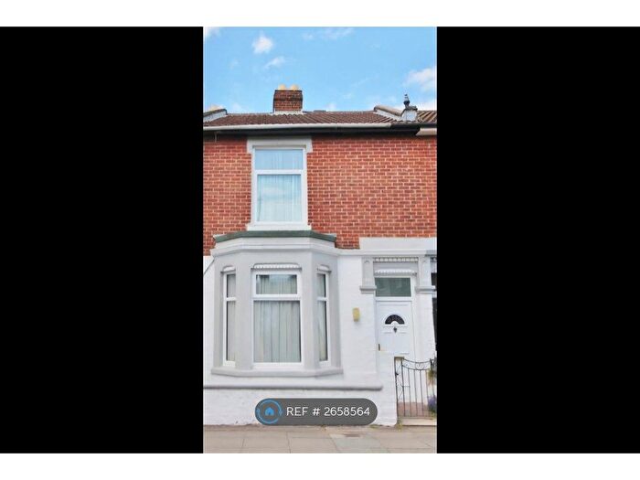 3 Bedroom Terraced House To Rent In Carisbrooke Road, Southsea, PO4