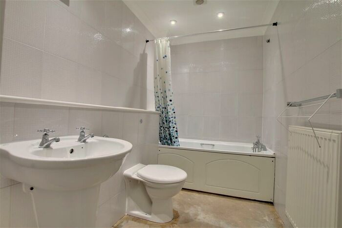 2 Bedroom Apartment To Rent In Old Station Place, Chatteris, PE16