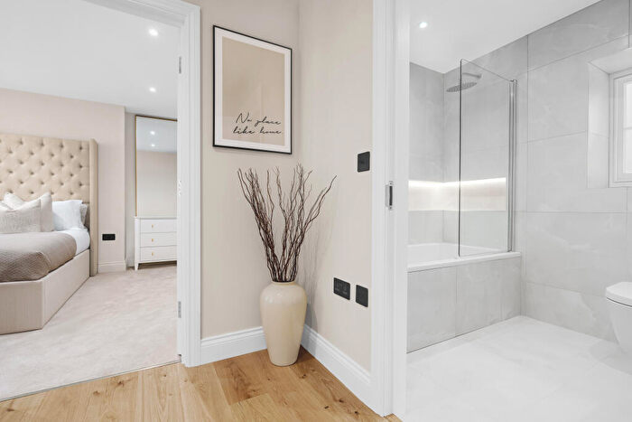 2 Bedroom Apartment For Sale In Tooke House Apartments, Hertford Town Centre, SG14