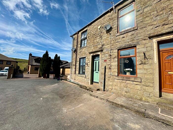 2 Bedroom End Of Terrace House To Rent In Chapel Street, Crawshawbooth, Rossendale, Lancashire, BB4