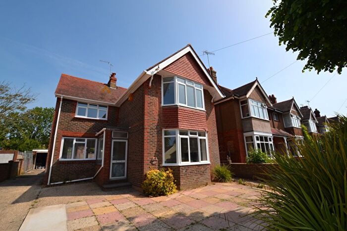 4 Bedroom Detached House To Rent In Pavilion Road, Worthing, BN14