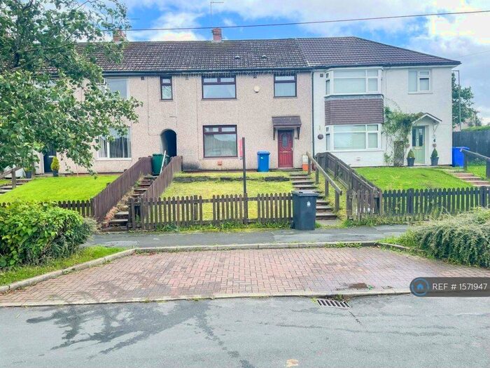4 Bedroom Terraced House To Rent In Clough Road, Bacup, OL13