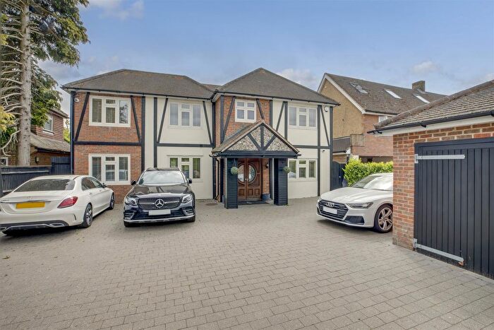 4 Bedroom Detached House For Sale In Marlow Road, High Wycombe, HP11