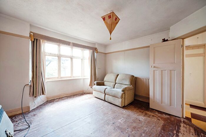 2 Bedroom Bungalow For Sale In Elm Close Estate, Hayling Island, Hampshire, PO11
