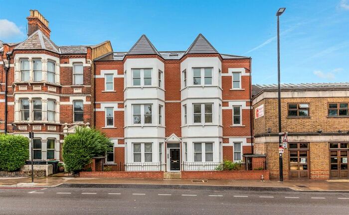 2 Bedroom Flat To Rent In Archway Road, London, N6