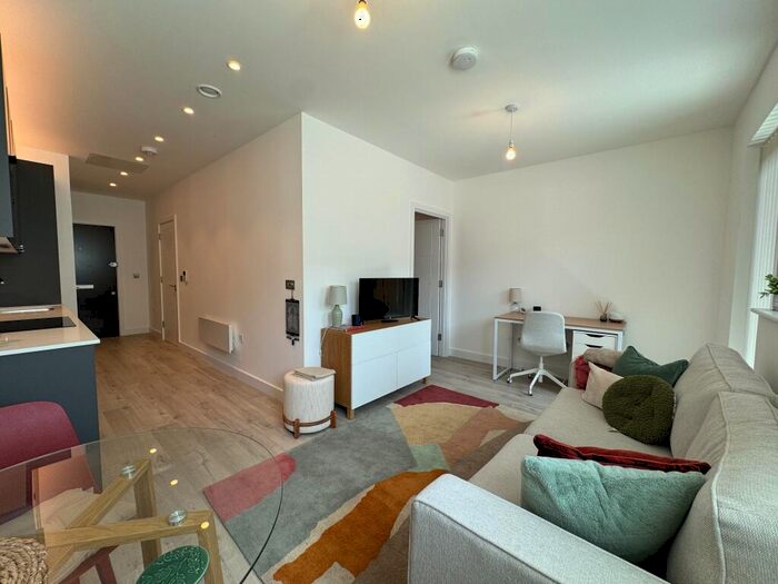 1 Bedroom Apartment To Rent In Marlborough House, Clivemont Road, Maidenhead, SL6