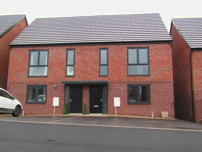 3 Bedroom Semi-Detached House To Rent In Wadham Close, Runcorn, WA7