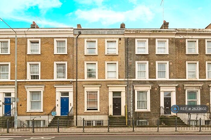 3 Bedroom Flat To Rent In East India Dock Road, London, E14