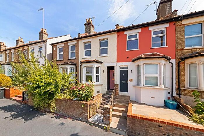 2 Bedroom House To Rent In St Peter's Street, South Croydon, CR2