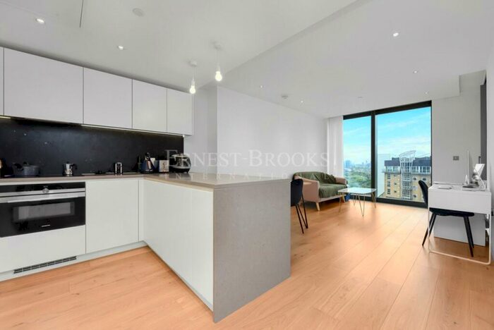 1 Bedroom Apartment To Rent In Landmark Pinnacle, Canary Wharf, E14