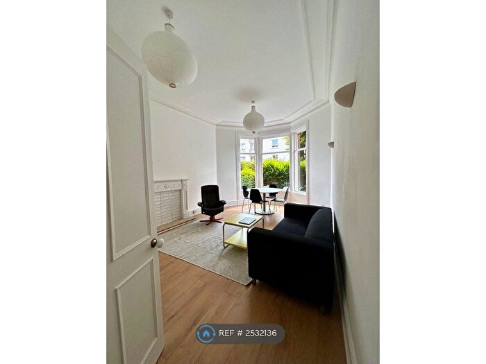 2 Bedroom Flat To Rent In Ingelby Drive, Glasgow, G31