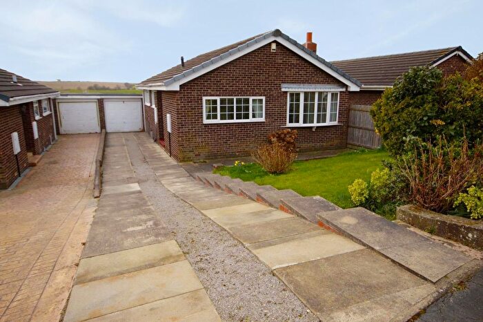 2 Bedroom Bungalow For Sale In Castlegate Drive, Pontefract, WF8