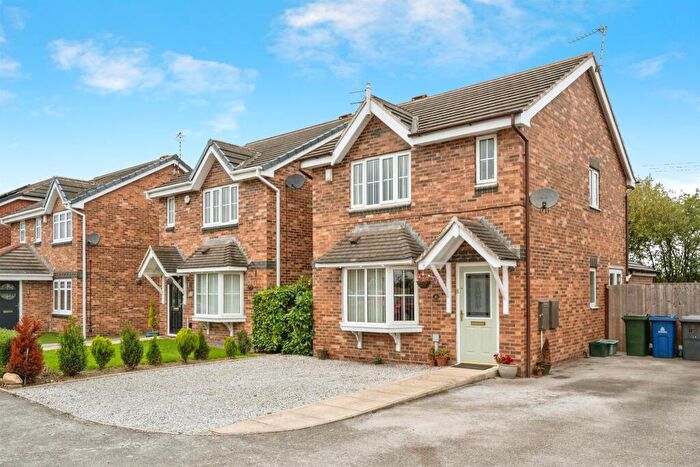 4 Bedroom Detached House For Sale In Bryson Close, Thorne, Doncaster, DN8