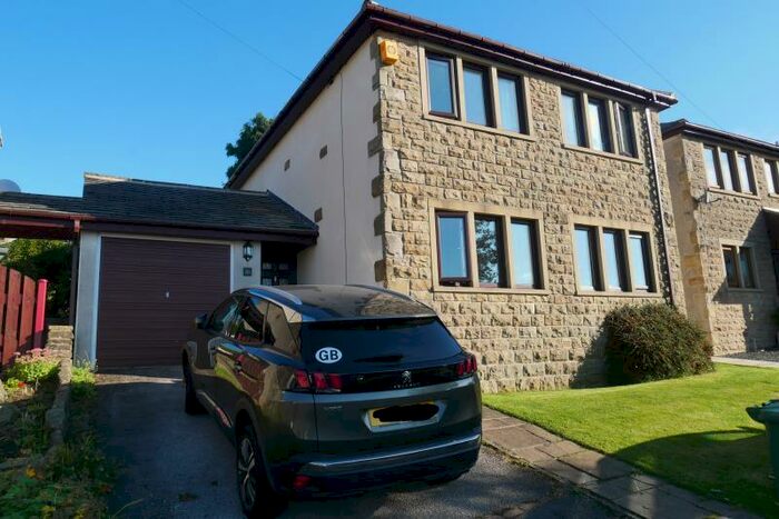 4 Bedroom Detached House To Rent In Greenlaws Close, Upperthong, Holmfirth, HD9
