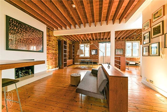 2 Bedroom Flat For Sale In Rufus Street, London, N1