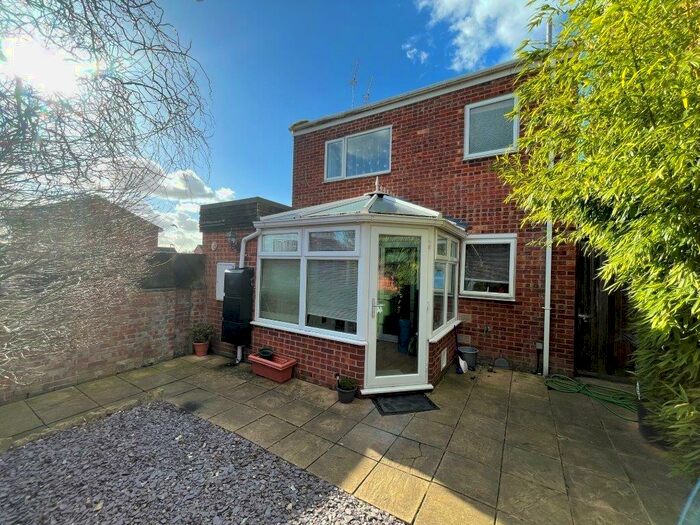 1 Bedroom Maisonette To Rent In Masefield Walk, IP24