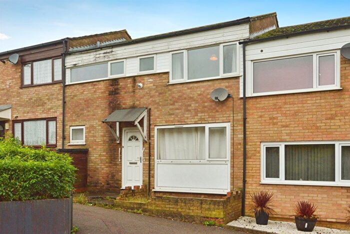 3 Bedroom Terraced House For Sale In Broad Dean, Eaglestone, Milton Keynes, MK6