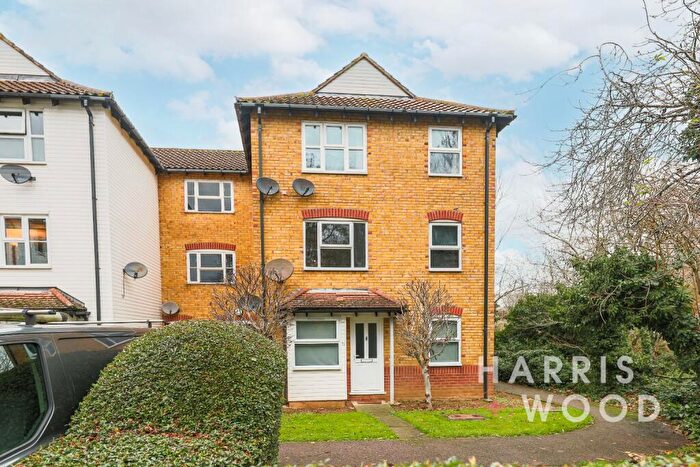 2 Bedroom Apartment For Sale In Armiger Way, Witham, Essex, CM8
