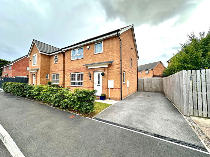 3 Bedroom Detached House For Sale In Oriel Way, Royston, Barnsley, S71
