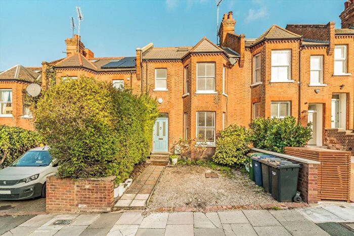 4 Bedroom Semi Detached House To Rent In Pattison Road, London, NW2