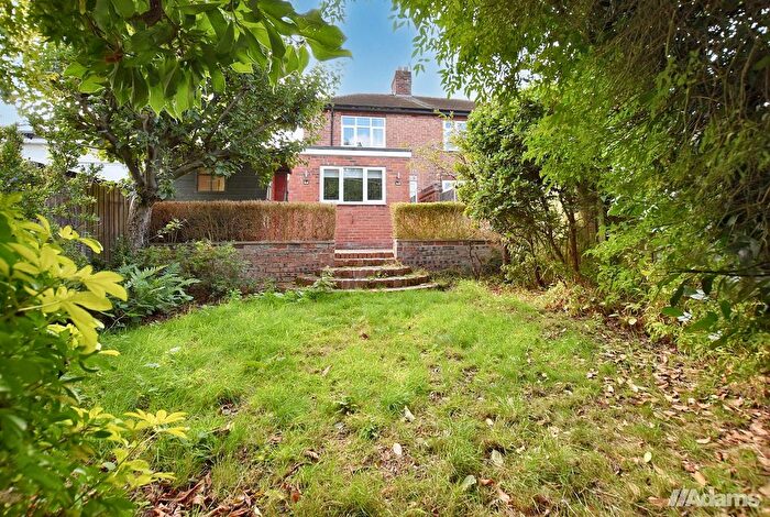 2 Bedroom Semi Detached House For Sale In Grappenhall Road, Stockton Heath, Warrington, WA4