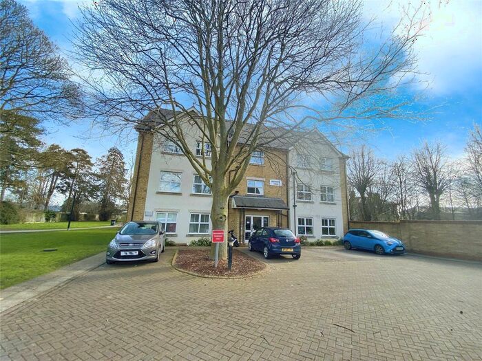 2 Bedroom Flat To Rent In Parsley Way, Maidstone, Kent, ME16