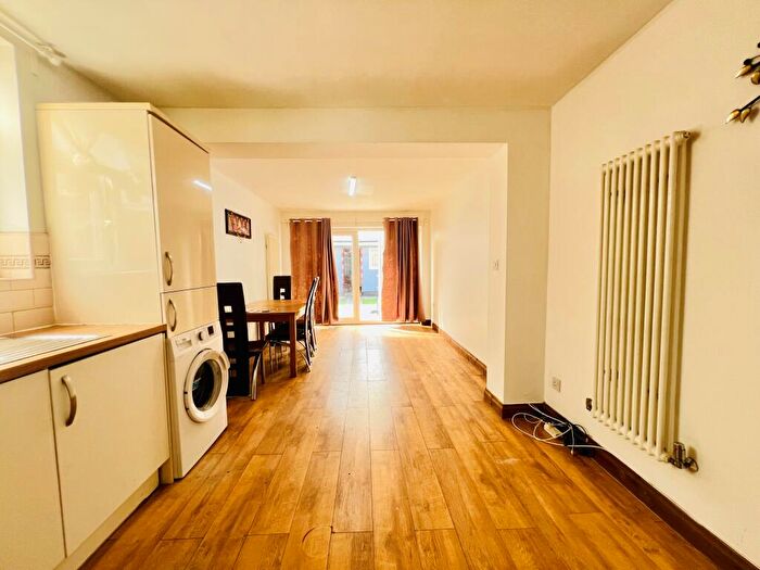 5 Bedroom Terraced House To Rent In Bensham Lane, CR7