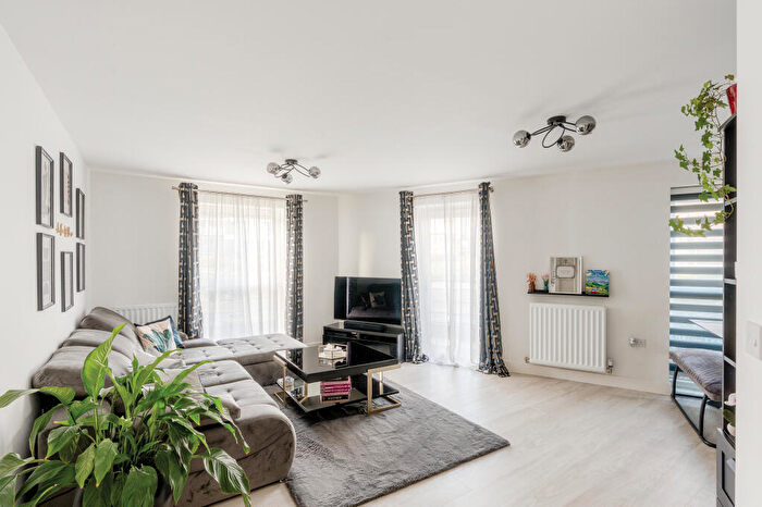 2 Bedroom Apartment For Sale In Oxleigh Way, Stoke Gifford, Bristol, BS34