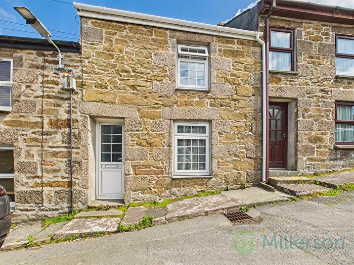 2 Bedroom Terraced House For Sale In Gilly Hill, Redruth, TR15
