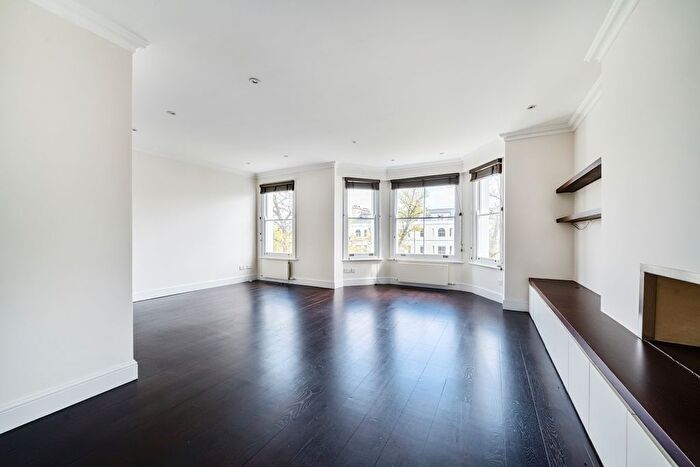 4 Bedroom Flat To Rent In Colville Gardens, London, W11