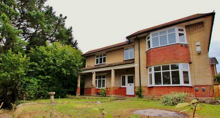3 Bedroom Property To Rent In Heads Lane Bournemouth, BH10
