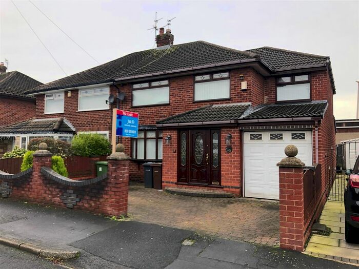 4 Bedroom Property To Rent In Stoneyhurst Avenue, Old Roan, Liverpool, L10