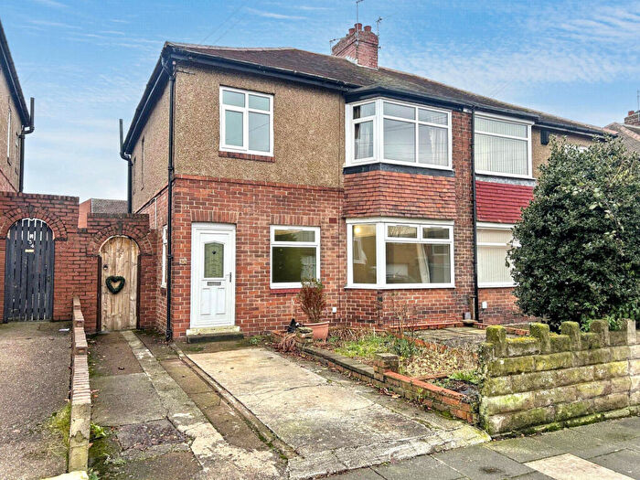 2 Bedroom Flat To Rent In Elmcroft Road, Forest Hall, Newcastle Upon Tyne, Tyne And Wear, NE12