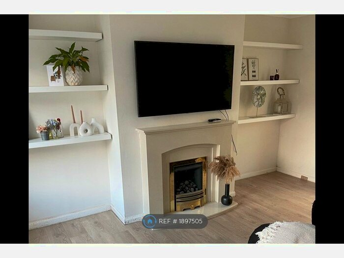 3 Bedroom Terraced House To Rent In Monsal Avenue, Salford, M7