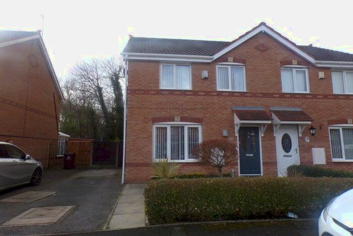 3 Bedroom Semi-Detached House To Rent In Yelverton Close, Liverpool, L26