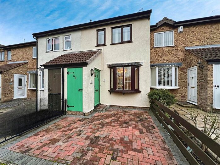 2 Bedroom Town House For Sale In Guilford Drive, Wigston, LE18