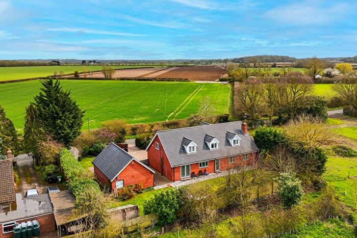 4 Bedroom Detached House For Sale In Harleston Road, Rushall, Diss, IP21