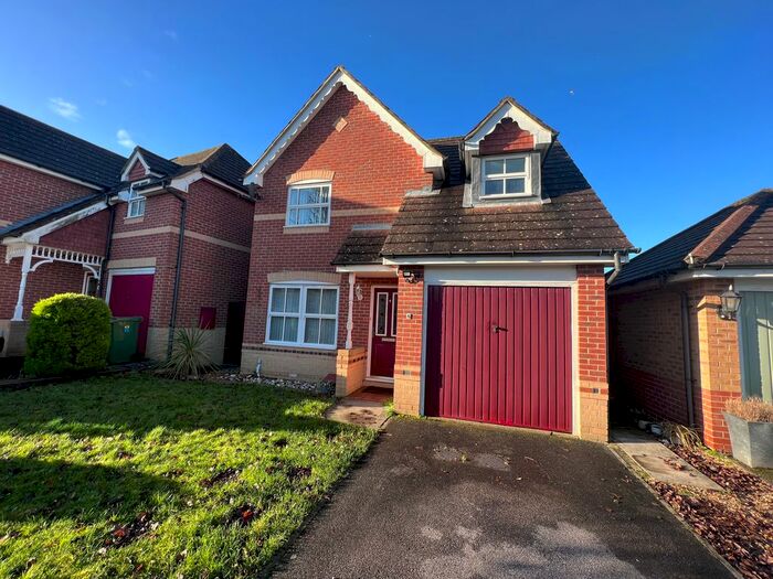 3 Bedroom Detached House To Rent In Valerian Avenue, Titchfield, Fareham, PO15