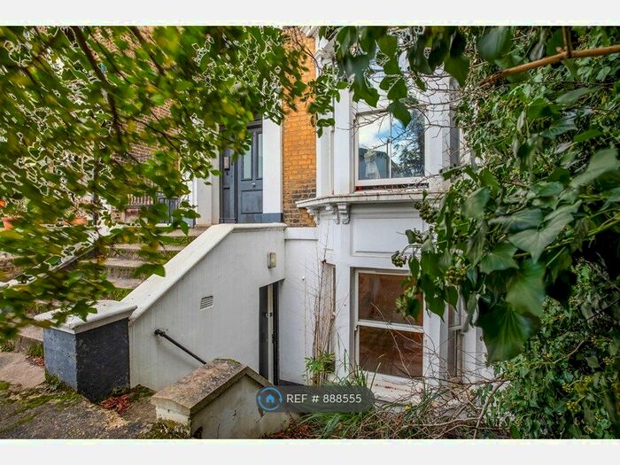 1 Bedroom Flat To Rent In Navarino Road, London, E8