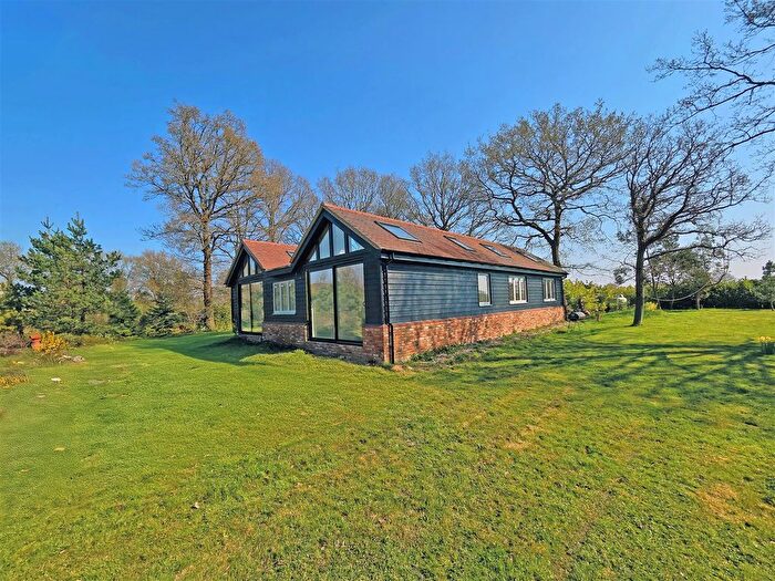 3 Bedroom Detached House For Sale In Edenbridge, West Kent / Surrey Borders, TN8
