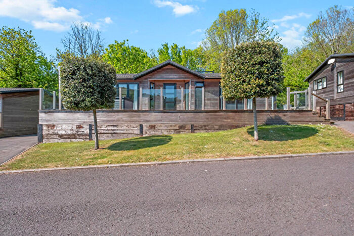 3 Bedroom Lodge For Sale In Osmington Mills, Weymouth, DT3