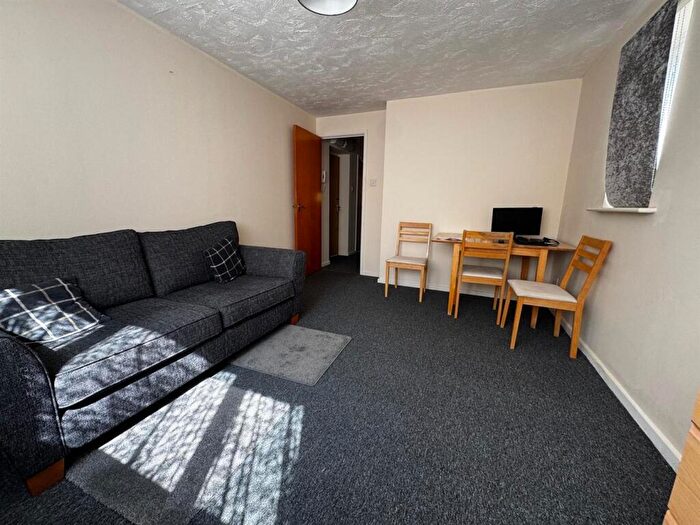 1 Bedroom Apartment To Rent In Harrier Way, Beckton, E6