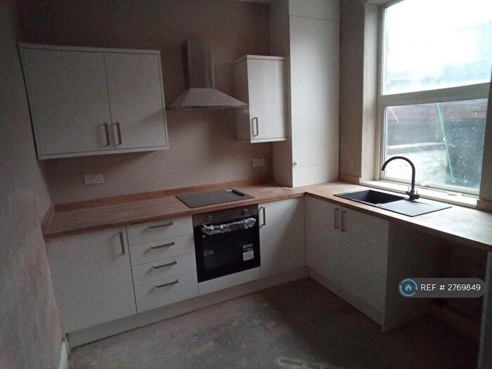 2 Bedroom Terraced House To Rent In Provident Street, Shaw, Oldham, OL2