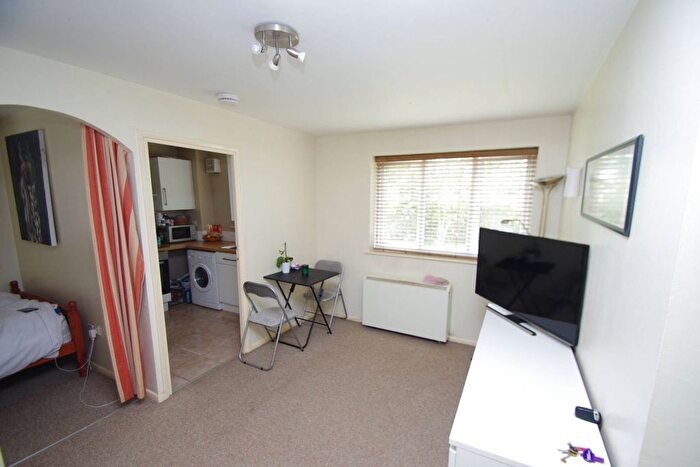 Studio To Rent In Thanet House, Watford, WD18