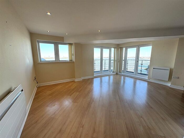 2 Bedroom Flat To Rent In Portland Place, Greenhithe, DA9