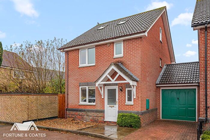 4 Bedroom Link Detached House For Sale In Ashworth Place, Harlow, CM17