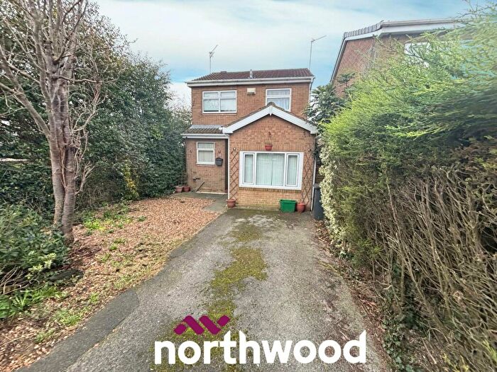 3 Bedroom Detached House To Rent In Cedar Road, Balby, Doncaster, DN4